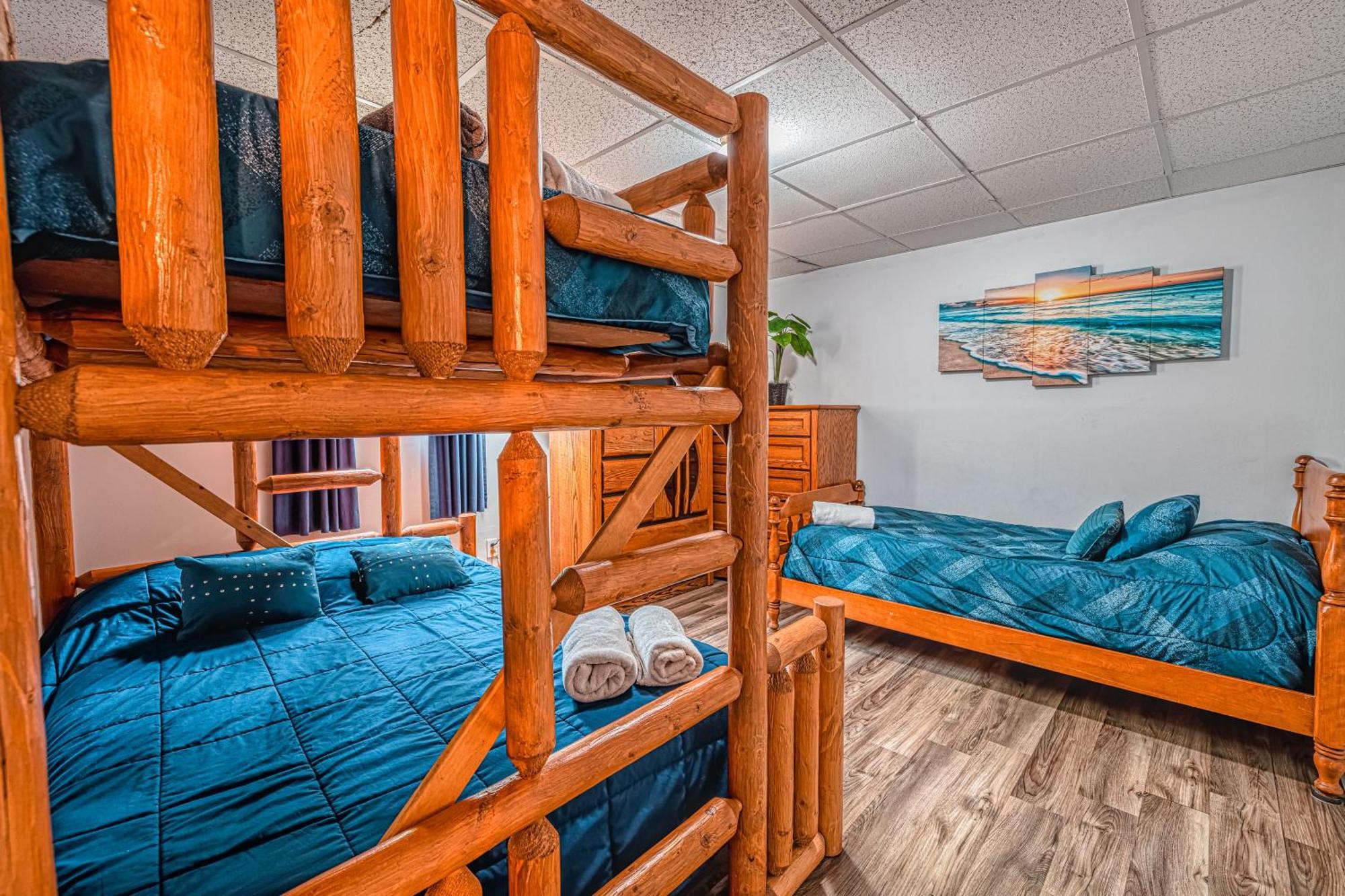 Grand Antilia - 6br W Hot Tub,gameroom & Bonusroom Chalet Briar Crest Woods